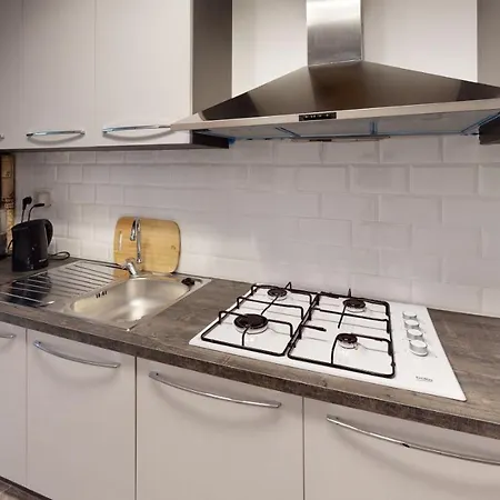 - 1 Bedroom Maisonnette *