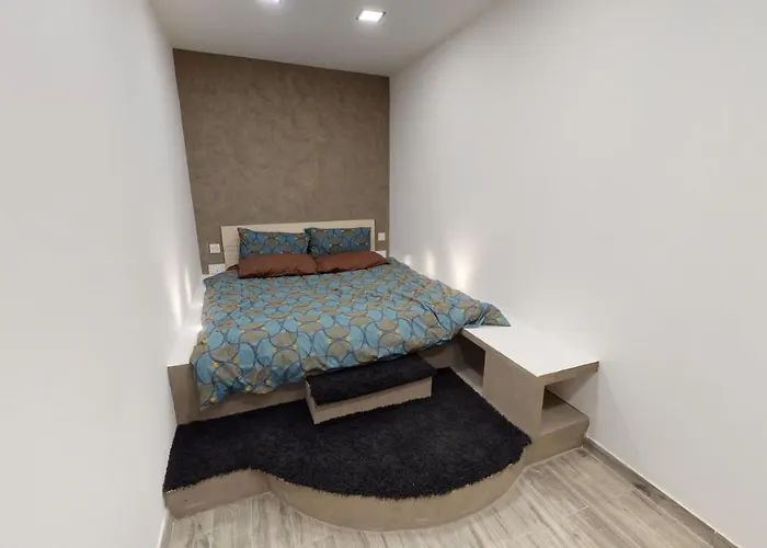 - 1 Bedroom Maisonnette * Valeta